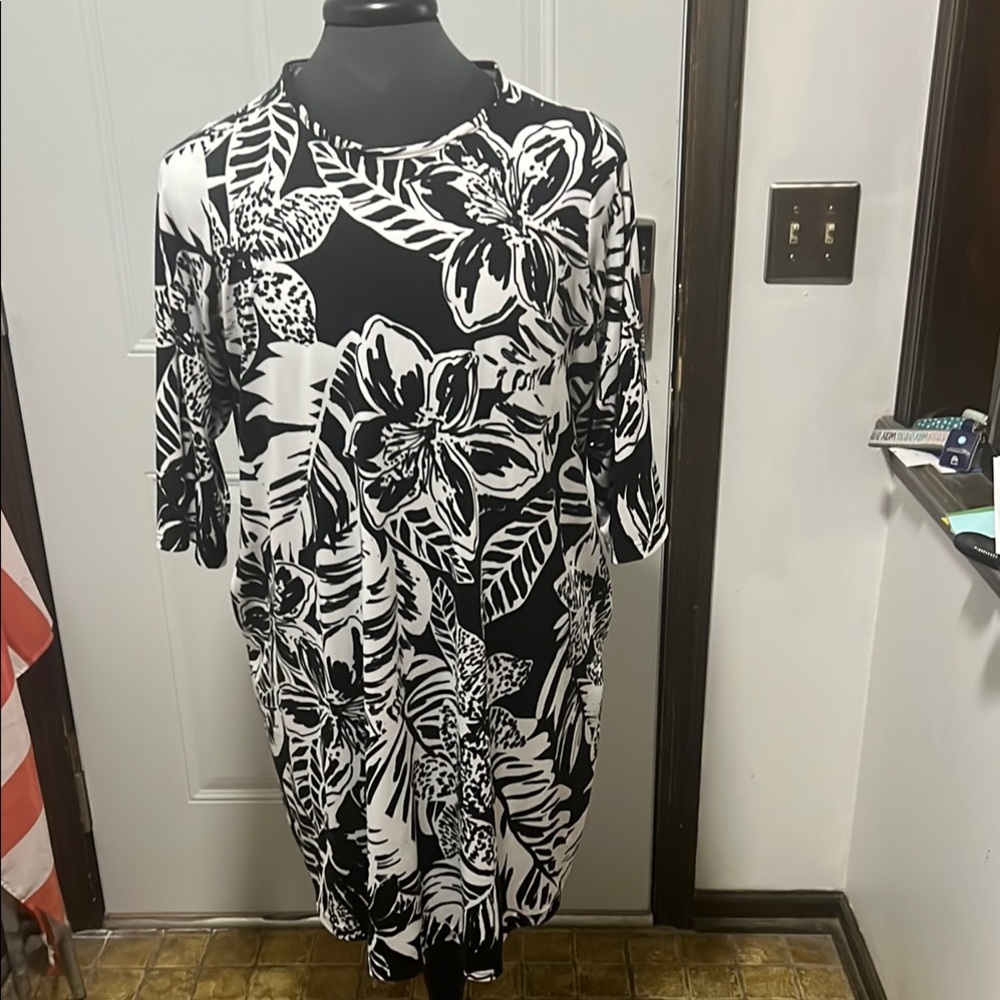 Floral Black and White Dress or Long Top